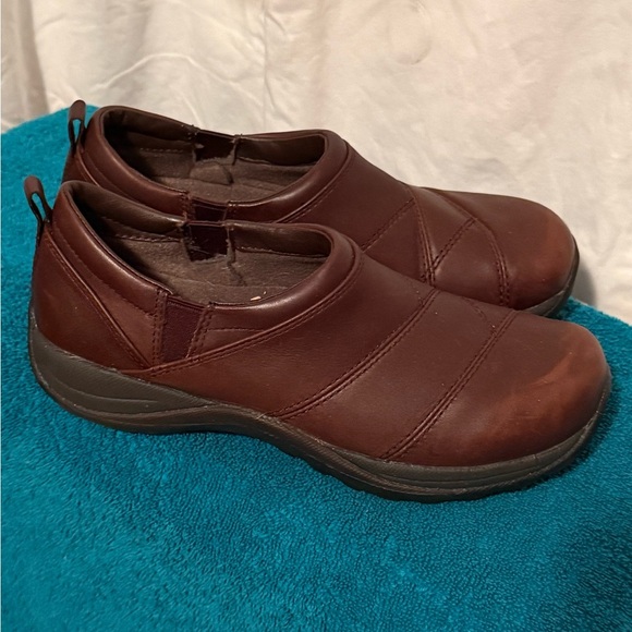 L.L. Bean Comfort Mocs Clog Shoes Womens Sz 8 Brown Leather Slip Ons VGUC - Picture 3 of 7